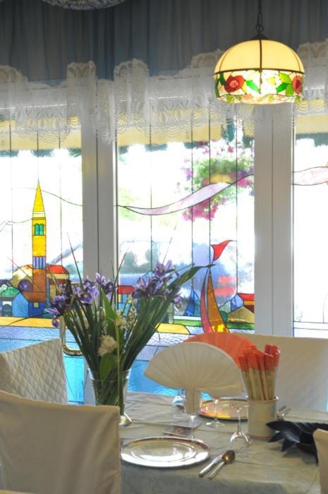 Albergo Ristorante Fabrizio Caorle Eksteriør billede